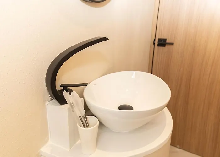 2 Bedroom For 4 Guests Private At Center Sathorn *